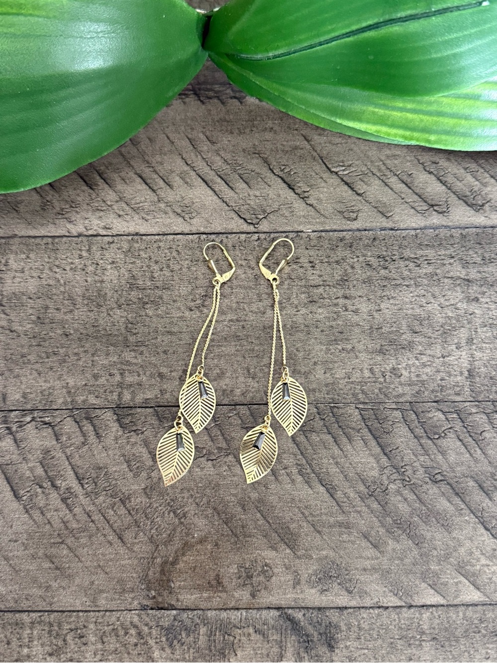 Gold Leaf Dangle Earrings - Elegant Women's Jewelry